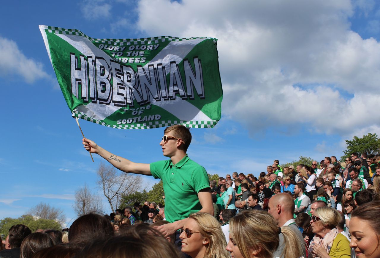 Hibernian green flag s shot modified ws1HTf tom-scott
