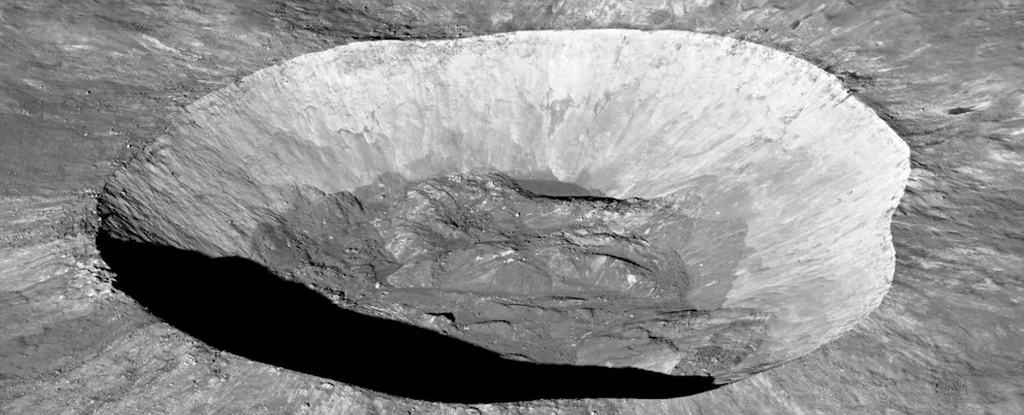 giordano bruno crater O5XKHz