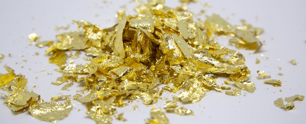 gold foil C8tQ92